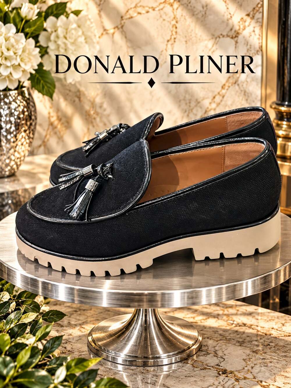 Donald Pliner Black Tassel Loafers Chunky Lug Sole Women’s 6.5 M